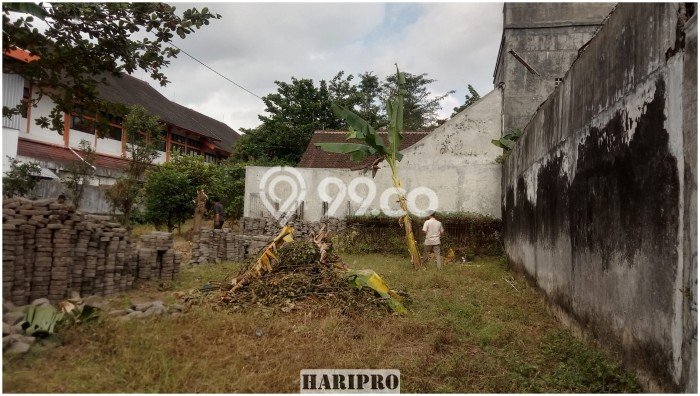 HARGA MENARIK! Tanah di Ngaglik, Luas 133m², Area Asri HARGA MENARIK! Tanah di Ngaglik, Luas 133m², Area Asri