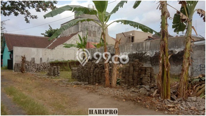 HARGA MENARIK! Tanah di Ngaglik, Luas 133m², Area Asri HARGA MENARIK! Tanah di Ngaglik, Luas 133m², Area Asri