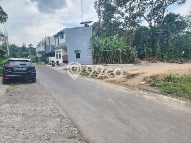 Tanah Dijual Area Strategis di Sleman Yogyakarta 200m2 Tanah Dijual Area Strategis di Sleman Yogyakarta 200m2