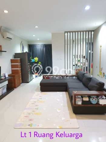 Rumah Luxury Modern Tanpa Renovasi di Semanan Jakarta Barat Rumah Luxury Modern Tanpa Renovasi di Semanan Jakarta Barat