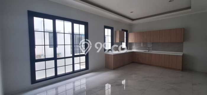 Dijual Rumah Luas Megah Dengan View Eksklusif di Alam Sutera, Tangerang Dijual Rumah Luas Megah Dengan View Eksklusif di Alam Sutera, Tangerang