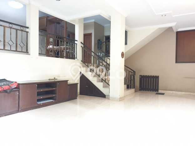 Dijual Rumah Luas Elegan Dengan View Cantik di Puri Indah, Jakarta Barat Dijual Rumah Luas Elegan Dengan View Cantik di Puri Indah, Jakarta Barat