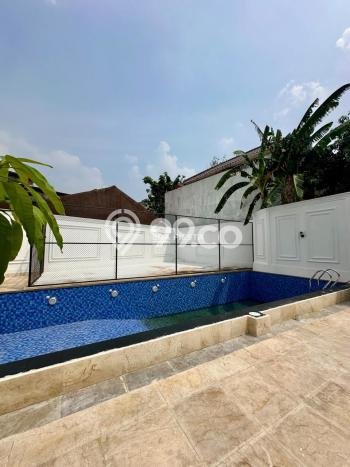 Rumah Elit Modern Siap Huni di Ciganjur Jakarta Selatan Rumah Elit Modern Siap Huni di Ciganjur Jakarta Selatan