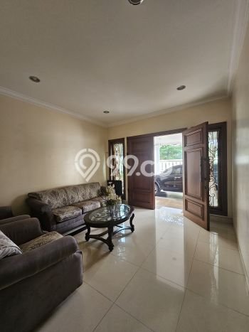 Rumah Elit Modern Tanpa Renovasi di Modernland Tangerang Rumah Elit Modern Tanpa Renovasi di Modernland Tangerang