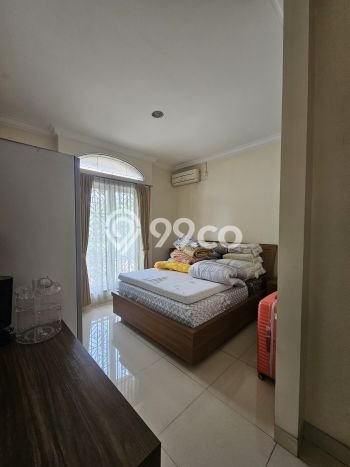 Rumah Elit Modern Tanpa Renovasi di Modernland Tangerang Rumah Elit Modern Tanpa Renovasi di Modernland Tangerang