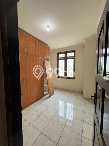 For Sale Hunian Rumah Terawat 3 Kamar di Taman Palem, Jakarta Barat For Sale Hunian Rumah Terawat 3 Kamar di Taman Palem, Jakarta Barat