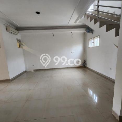 Rumah Elit Modern Siap Huni di Green Lake City Jakarta Barat Rumah Elit Modern Siap Huni di Green Lake City Jakarta Barat