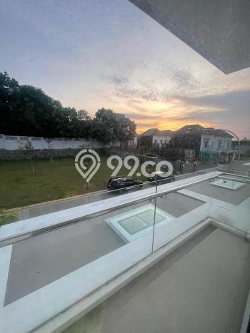 Jual Rumah Mewah Megah Dengan View Cantik di Gading Serpong, Tangerang Jual Rumah Mewah Megah Dengan View Cantik di Gading Serpong, Tangerang