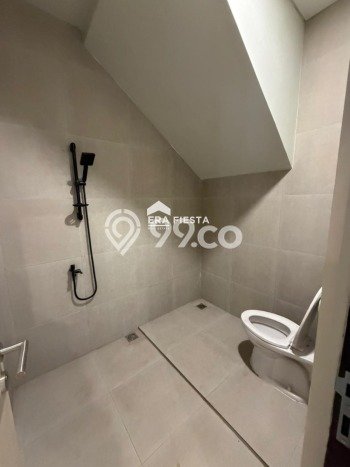 Dijual Rumah Mewah Elegan Dengan View Cantik di Alam Sutera, Tangerang Dijual Rumah Mewah Elegan Dengan View Cantik di Alam Sutera, Tangerang