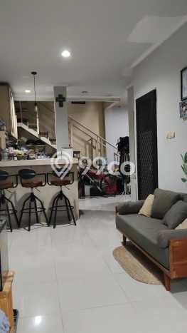 Rumah Luas Asri 4 KT Siap Pakai di BSD Graha Raya Tangerang Rumah Luas Asri 4 KT Siap Pakai di BSD Graha Raya Tangerang
