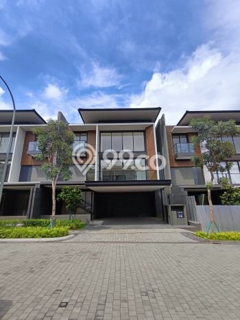 Rumah Elit LB 441m2 Siap Pakai Desain Elegan di BSD, Tangerang Rumah Elit LB 441m2 Siap Pakai Desain Elegan di BSD, Tangerang