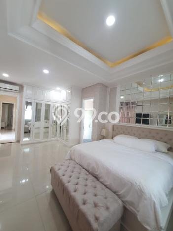 Rumah Elit Modern Siap Huni di BSD Tangerang Rumah Elit Modern Siap Huni di BSD Tangerang