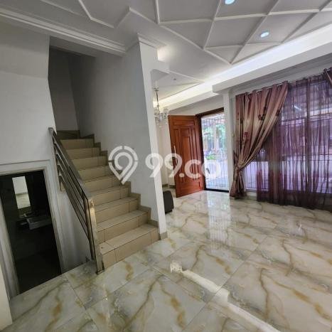 Rumah Elit Modern Siap Huni di Green Lake City Jakarta Barat Rumah Elit Modern Siap Huni di Green Lake City Jakarta Barat