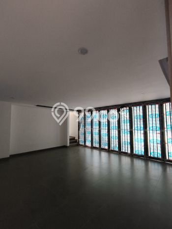 Rumah Elit LB 441m2 Siap Pakai Desain Elegan di BSD, Tangerang Rumah Elit LB 441m2 Siap Pakai Desain Elegan di BSD, Tangerang