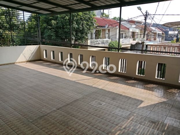 Jual Rumah Mewah Megah Dengan View Eksklusif di Taman Palem, Jakarta Barat Jual Rumah Mewah Megah Dengan View Eksklusif di Taman Palem, Jakarta Barat