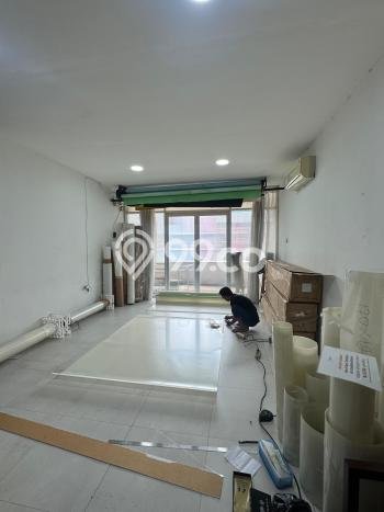 Ruko Dijual di Prime Area Jakarta Barat Luas 180m2 Ruko Dijual di Prime Area Jakarta Barat Luas 180m2