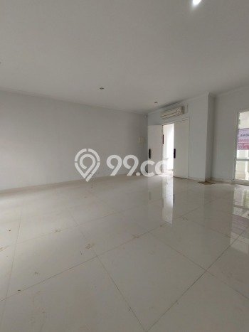 Disewakan! Rumah 4 Kamar Tidur &
3 Kamar Mandi di Gading Serpong, Tangerang Disewakan! Rumah 4 Kamar Tidur &
3 Kamar Mandi di Gading Serpong, Tangerang