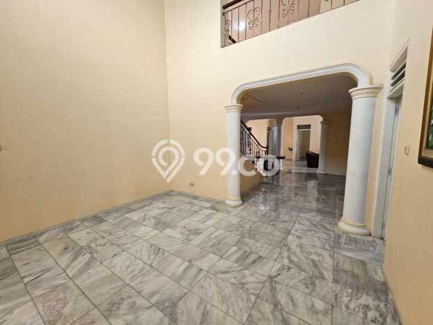 Rumah Mewah LB 412m2 Siap Pakai Desain Elegan di Cikokol, Tangerang Rumah Mewah LB 412m2 Siap Pakai Desain Elegan di Cikokol, Tangerang
