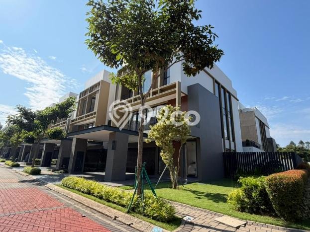 Siap Huni Hunian Elit 5 Kamar di BSD Dekat ke Mana Pun Siap Huni Hunian Elit 5 Kamar di BSD Dekat ke Mana Pun