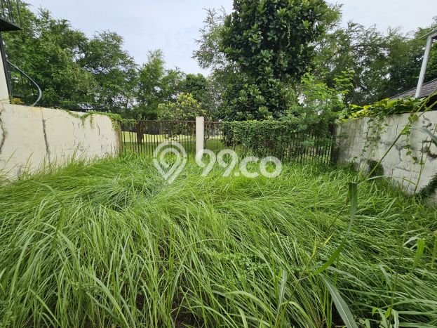 Ready to Use! Luxury House LT 250m2 Desain Modern di Modernland Ready to Use! Luxury House LT 250m2 Desain Modern di Modernland