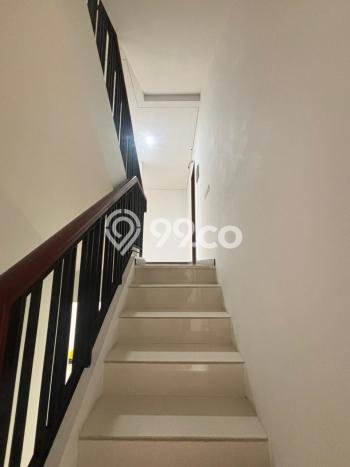 Sewa cepat rumah minimalis strategis 4 Kamar di BSD, Tangerang Selatan Sewa cepat rumah minimalis strategis 4 Kamar di BSD, Tangerang Selatan