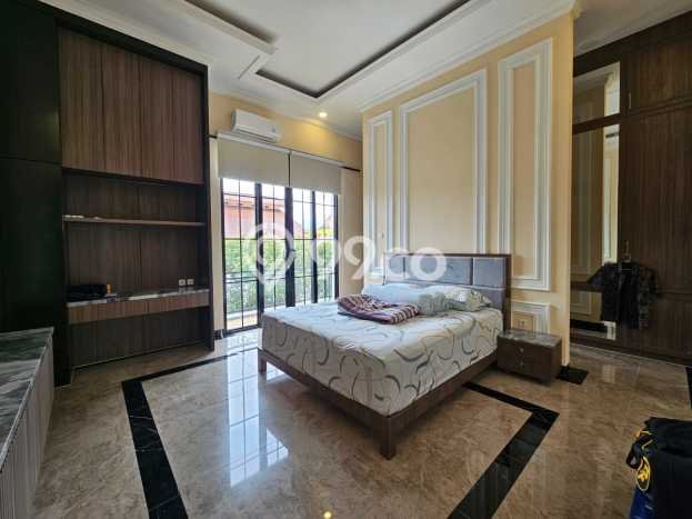 Jual Rumah Luas Megah Dengan View Eksklusif di Sektor 1A-Gading Serpong, Tangerang Jual Rumah Luas Megah Dengan View Eksklusif di Sektor 1A-Gading Serpong, Tangerang