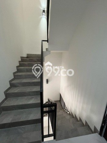 Rumah Luxury Modern Siap Huni di Tomang Jakarta Barat Rumah Luxury Modern Siap Huni di Tomang Jakarta Barat