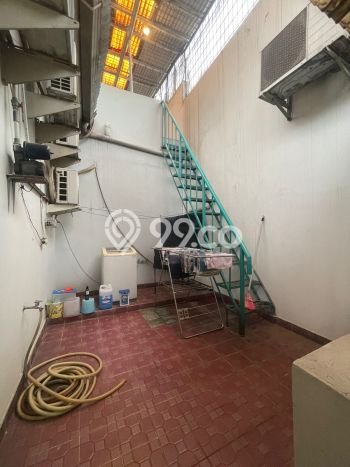 Rumah Mewah LB 342m2 Siap Pakai Desain Elegan di Pantai Indah Kapuk, Jakarta Utara Rumah Mewah LB 342m2 Siap Pakai Desain Elegan di Pantai Indah Kapuk, Jakarta Utara