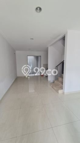Disewakan! Rumah 3 Kamar Tidur &
3 Kamar Mandi di Pantai Indah Kapuk, Jakarta Utara Disewakan! Rumah 3 Kamar Tidur &
3 Kamar Mandi di Pantai Indah Kapuk, Jakarta Utara