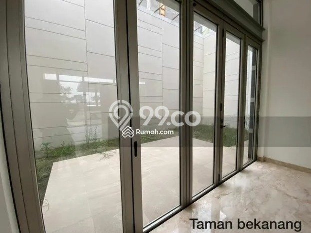 Ready to Use! Luxury House LT 200m2 Desain Elegan di Pantai Indah Kapuk Ready to Use! Luxury House LT 200m2 Desain Elegan di Pantai Indah Kapuk