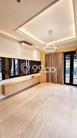 Dijual Rumah Luas Megah Dengan View Cantik di Pantai Indah Kapuk, Jakarta Utara Dijual Rumah Luas Megah Dengan View Cantik di Pantai Indah Kapuk, Jakarta Utara