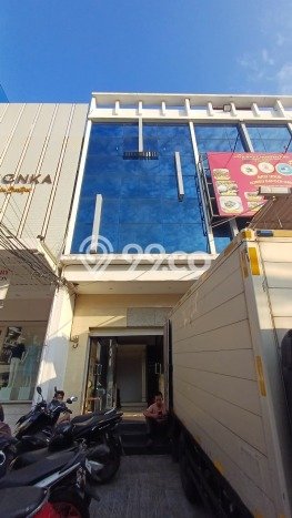 Ruko Dijual di Jakarta Barat LT 112m2 & LB 392m2 Lokasi Terbaik! Ruko Dijual di Jakarta Barat LT 112m2 & LB 392m2 Lokasi Terbaik!