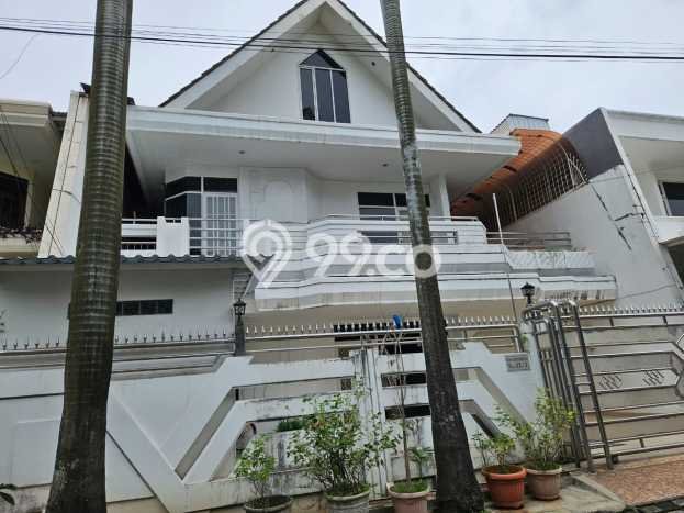 Hot Offer Hunian Mewah Ideal dan Luas di Kebon Jeruk, Jakarta Barat Hot Offer Hunian Mewah Ideal dan Luas di Kebon Jeruk, Jakarta Barat