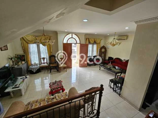 Ready to Use! Premium House LT 160m2 Desain Elegan di Puri Indah Ready to Use! Premium House LT 160m2 Desain Elegan di Puri Indah