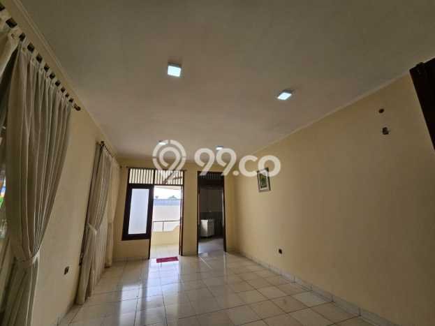 Rumah Bagus area Puri Indah, Jakarta Barat, Luas Tanah 360m², Luas Bangunan 430m² Rumah Bagus area Puri Indah, Jakarta Barat, Luas Tanah 360m², Luas Bangunan 430m²