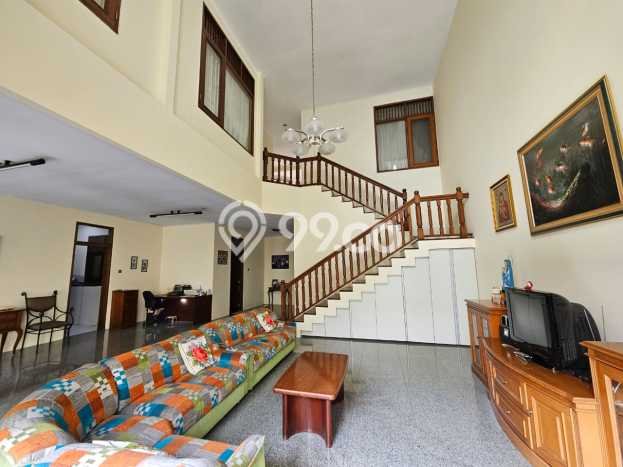 Rumah Bagus area Puri Indah, Jakarta Barat, Luas Tanah 360m², Luas Bangunan 430m² Rumah Bagus area Puri Indah, Jakarta Barat, Luas Tanah 360m², Luas Bangunan 430m²
