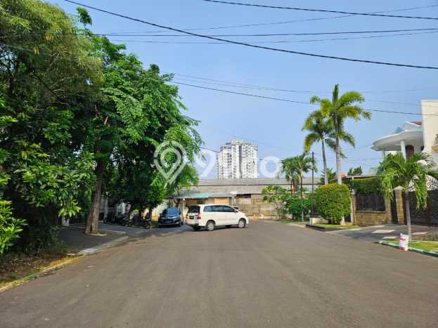 Hunian Mewah LB 500m2 Siap Huni Desain Elegan di Puri Indah, Jakarta Barat Hunian Mewah LB 500m2 Siap Huni Desain Elegan di Puri Indah, Jakarta Barat