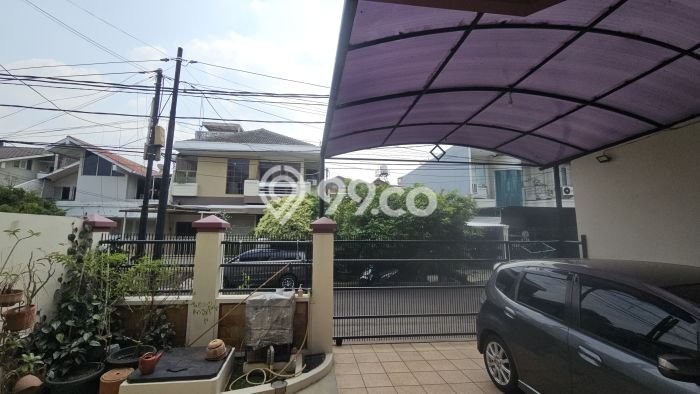 Jual Rumah Mewah Elegan Dengan View Eksklusif di Puri Indah, Jakarta Barat Jual Rumah Mewah Elegan Dengan View Eksklusif di Puri Indah, Jakarta Barat
