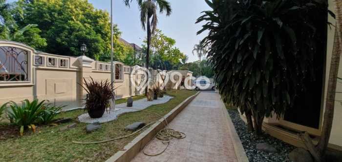 For Sale! Premium House LT 828m2 Desain Modern di Pondok Indah For Sale! Premium House LT 828m2 Desain Modern di Pondok Indah