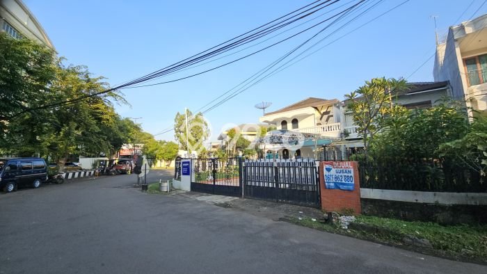 Hunian Mewah LB 240m2 Siap Huni Desain Elegan di Green Ville, Jakarta Barat Hunian Mewah LB 240m2 Siap Huni Desain Elegan di Green Ville, Jakarta Barat