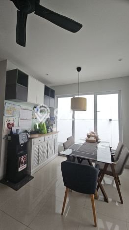 Rumah Elit Modern Tanpa Renovasi di Ulujami Jakarta Selatan Rumah Elit Modern Tanpa Renovasi di Ulujami Jakarta Selatan