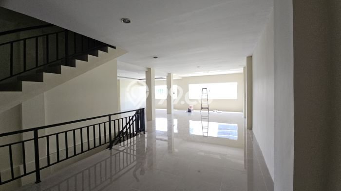 Ruko Premium Kawasan , Luas 517m2m², Lokasi Komersial, Berkembang Ruko Premium Kawasan , Luas 517m2m², Lokasi Komersial, Berkembang