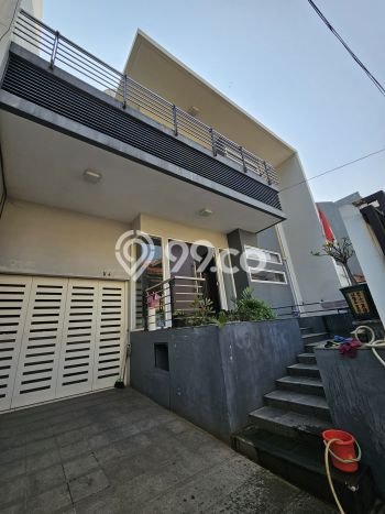 Ready to Use! Luxury House LT 185m2 Desain Elegan di Green Ville Ready to Use! Luxury House LT 185m2 Desain Elegan di Green Ville