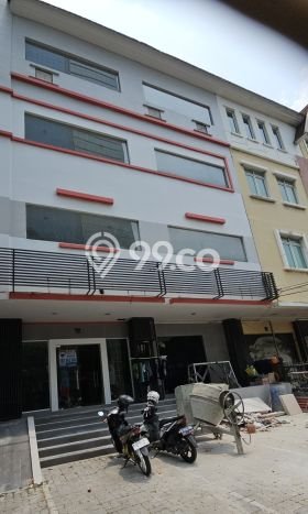 Ruko Premium Kawasan , Luas 517m2m², Lokasi Komersial, Berkembang Ruko Premium Kawasan , Luas 517m2m², Lokasi Komersial, Berkembang