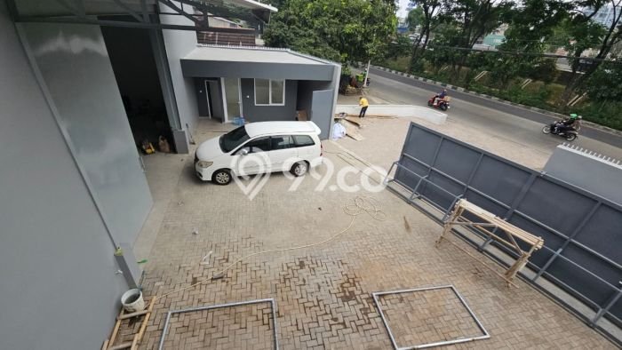 Unit Komersial Disewakan di Jakarta Barat Area Strategis Harga Kompetitif Unit Komersial Disewakan di Jakarta Barat Area Strategis Harga Kompetitif