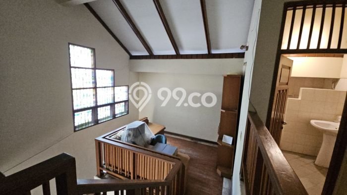 Dijual Rumah Luas Megah Dengan View Cantik di Permata Buana, Jakarta Barat Dijual Rumah Luas Megah Dengan View Cantik di Permata Buana, Jakarta Barat