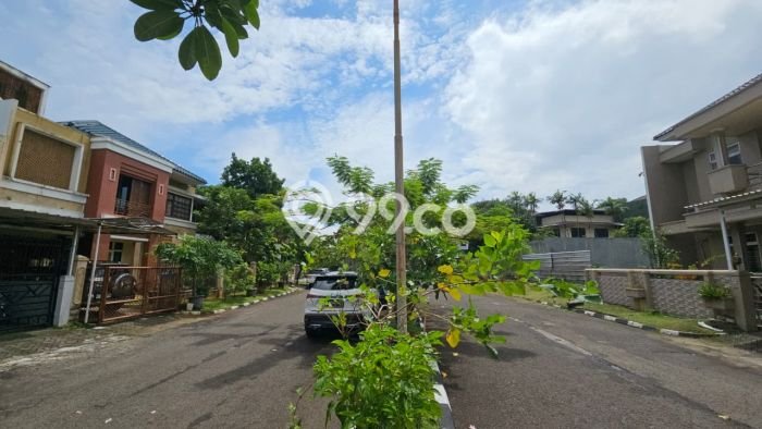 Siap Huni Hunian Elit 4 Kamar di Cipondoh Dekat ke Mana Saja Siap Huni Hunian Elit 4 Kamar di Cipondoh Dekat ke Mana Saja