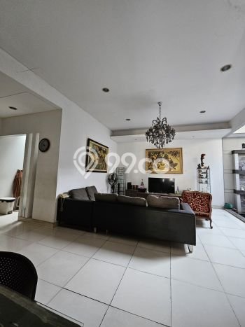 Ready to Use! Luxury House LT 185m2 Desain Elegan di Green Ville Ready to Use! Luxury House LT 185m2 Desain Elegan di Green Ville