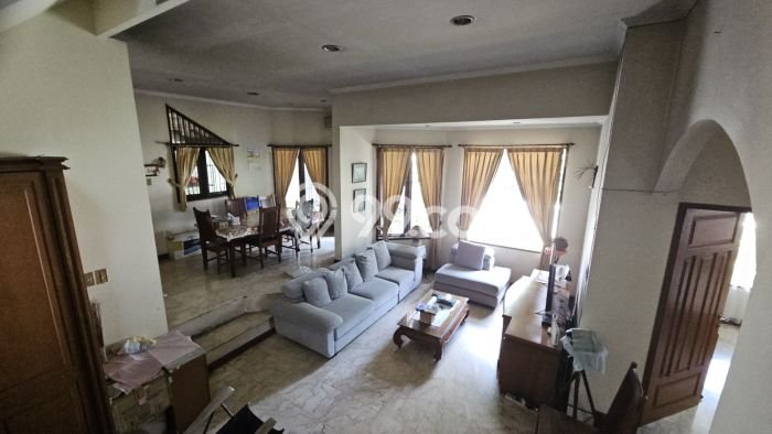 Dijual Rumah Luas Megah Dengan View Cantik di Permata Buana, Jakarta Barat Dijual Rumah Luas Megah Dengan View Cantik di Permata Buana, Jakarta Barat