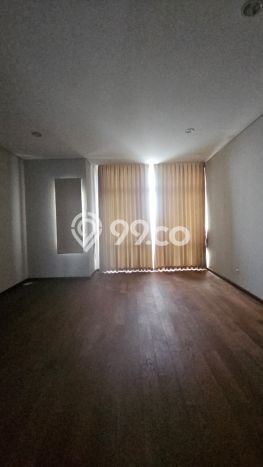 Siap Huni Rumah Mewah 3 Kamar di Kebon Jeruk Dekat ke Mana Saja Siap Huni Rumah Mewah 3 Kamar di Kebon Jeruk Dekat ke Mana Saja